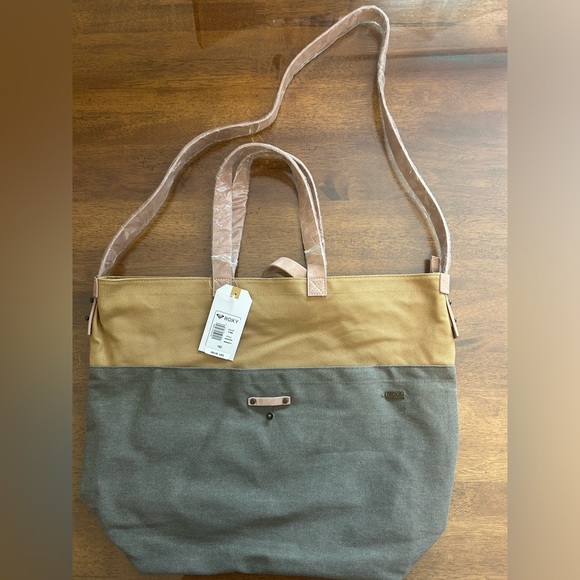 Roxy Accessories - NWT - Roxy Bag